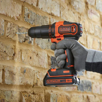 Black&Decker BDCHD18S2KA-QW 18 V Schroefklopboormachine met 2 Accu's, 104 Acc. en Kluskoffer - Image 5