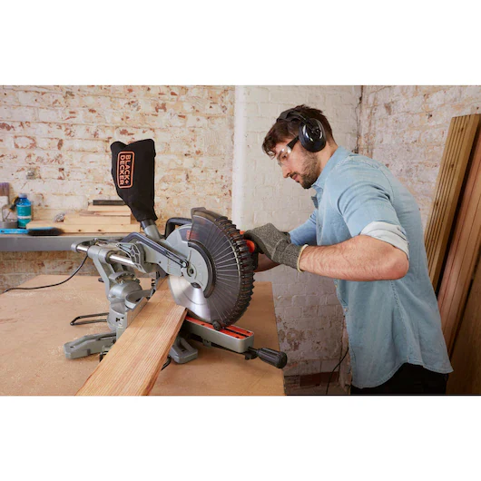 Black&Decker BES710-QS 2100 watt afkort- en verstekzaag, 100% nauwkeurig - Image 5