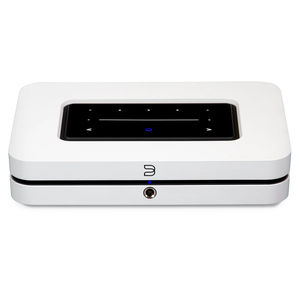 Bluesound NODE N132 WHITE muziekstreamer met DAC en voorversterker