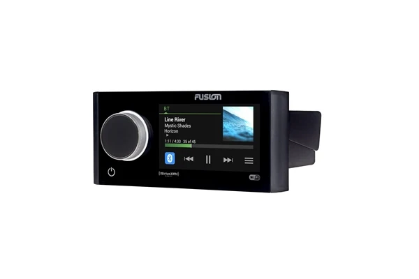 Fusion Apollo MS-RA770 marine radio - Image 2