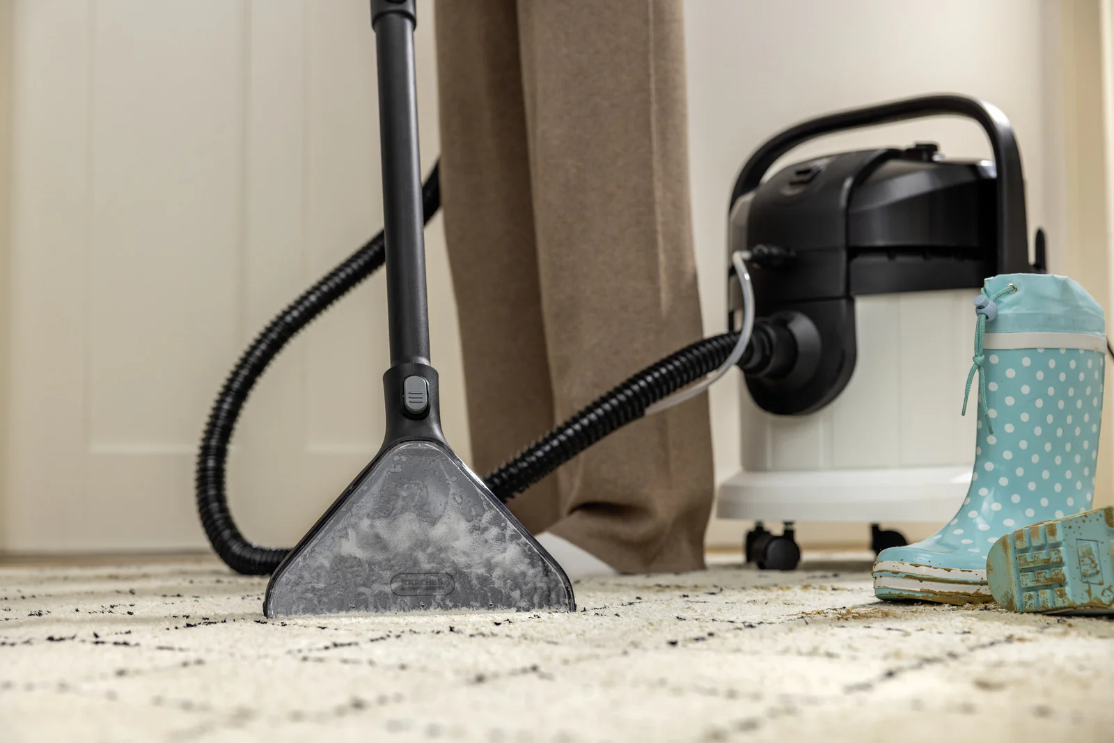 Karcher SE 5 Vloer Tapijtreiniger, Nat en Droog Stofzuifer - Image 3