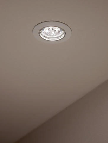 Philips LED lamp pin 369 lumen, vervanger voor halogeen - Image 4