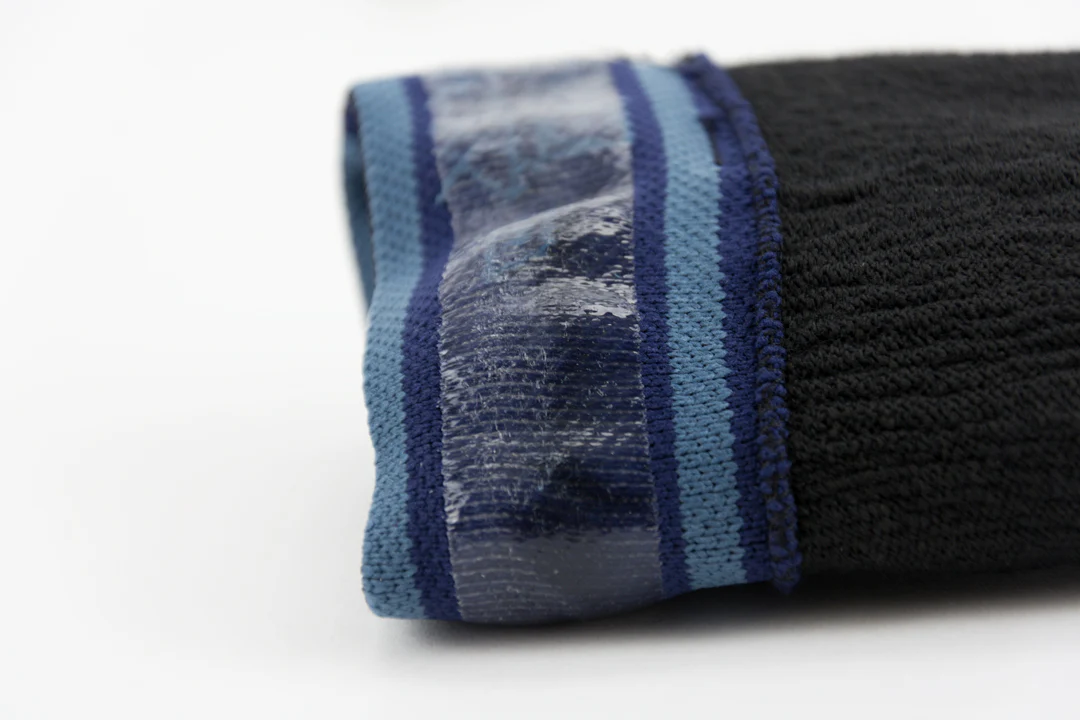 SealSkinz Runton Warme waterdichte fietssokken navy/rood - Image 4