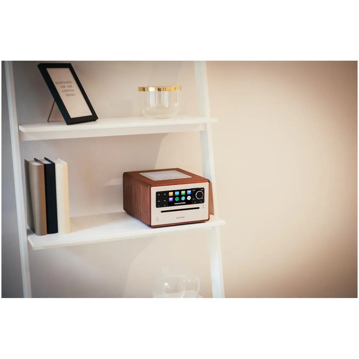 Sonoro Elite walnut wekkerradio met CD-speler en een Smart allrounder - Image 4