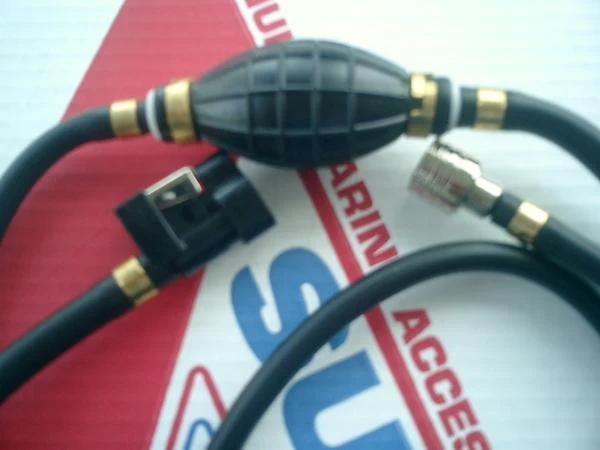 Suzuki Brandstofslang Compleet voor 12 liter tank voor DF4 t/m DF30