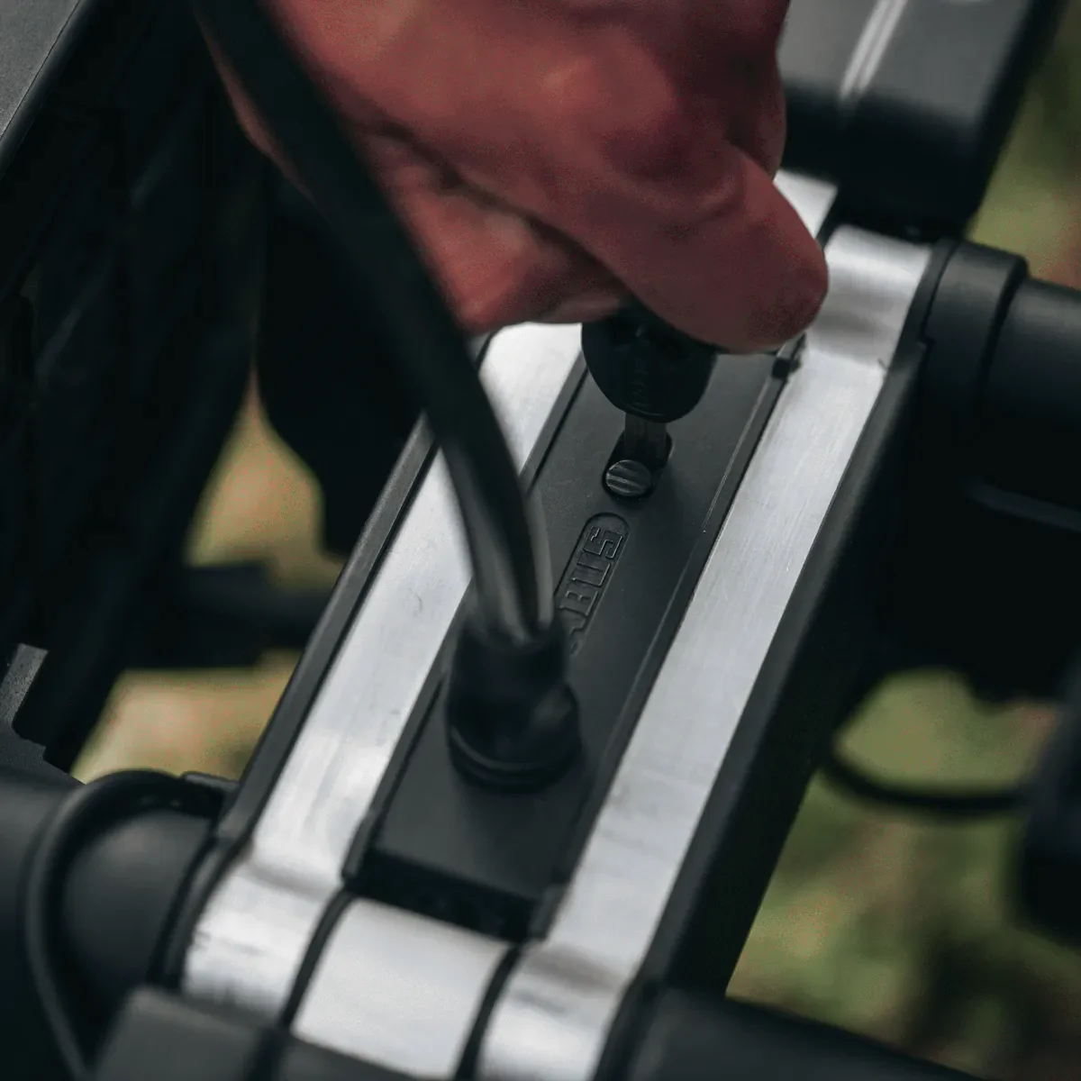 Thule High-Grade Lock fietsendrager fietsslot ABUS zwart - Image 6