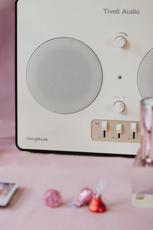 Tivoli Songbook Retro Look Bluetooth speaker met ingebouwde accu en line in - Image 6