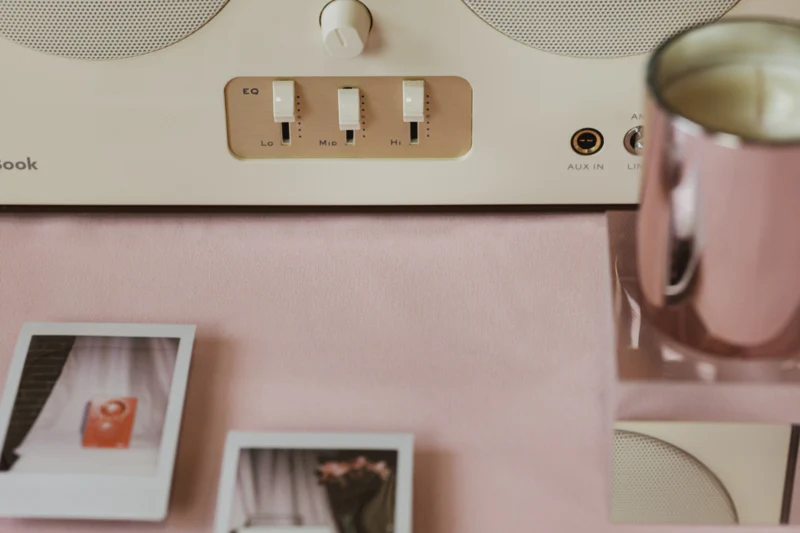 Tivoli Songbook Retro Look Bluetooth speaker met ingebouwde accu en line in - Image 7