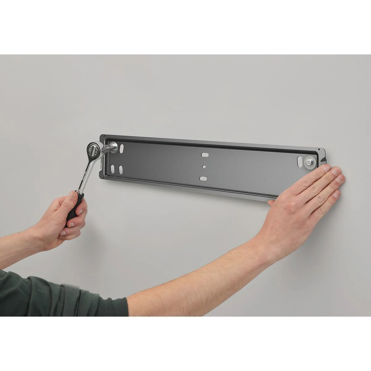 Vogels Elite TVM-5705 ULTRA SLIM vaste tv-beugel 40-110 inch, VESA 600x400 - Image 7